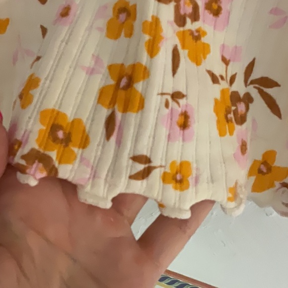 Billabong Floral Tank Top, Size L, White/Multi, NWT - Picture 4 of 8